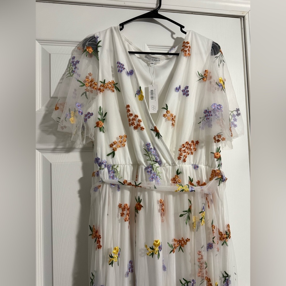 New w/Tags Baltic Born Marseille Embossed Meadow Floral Maxi Dress 2XL